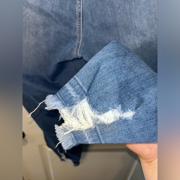 Torrid NWOT Distressed Premium Stretch Bombshell Skinny 5 Button Jeans Sz 22R - Picture 12 of 15